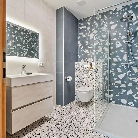 Beautifully Designed Studio In Hollerich Luxembourg Exterior photo