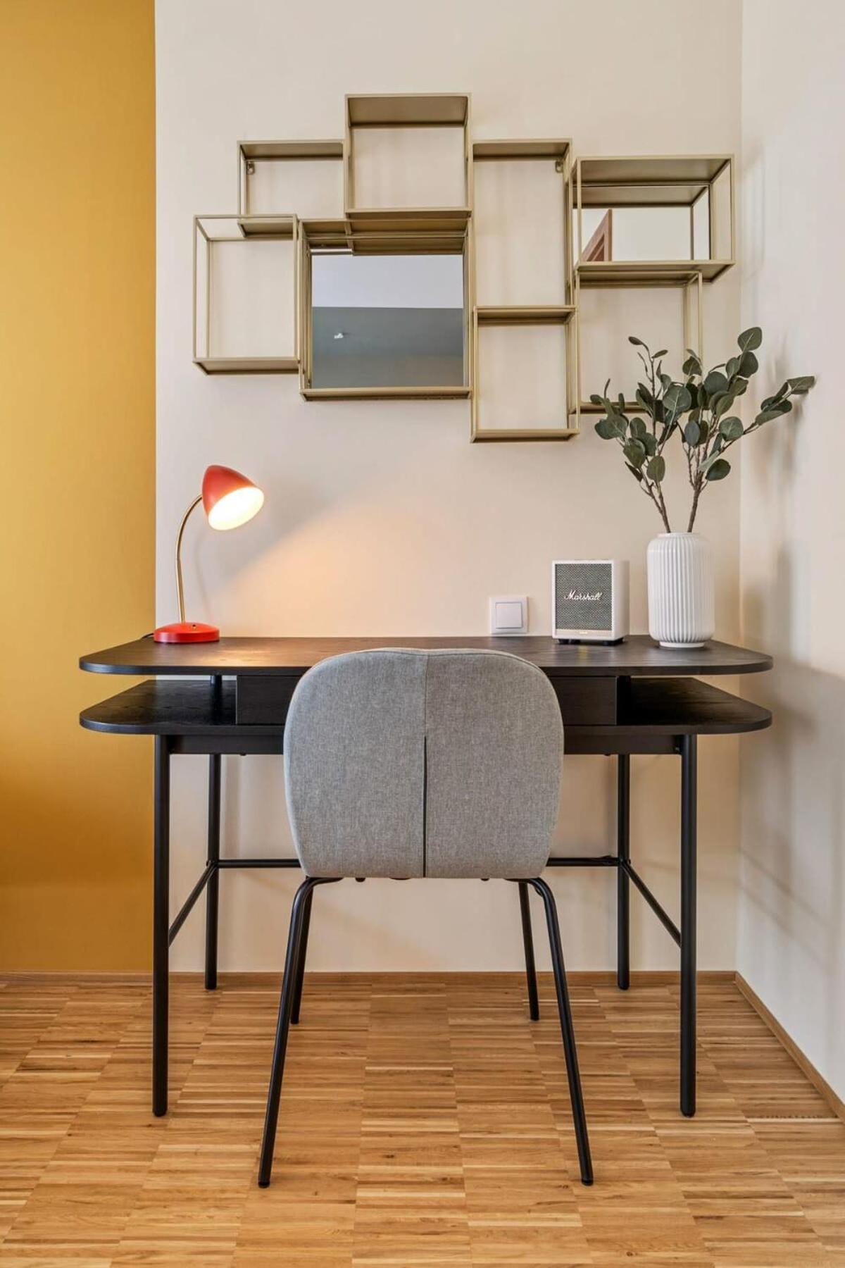 Beautifully Designed In Hollerich Apartment Luxemburg